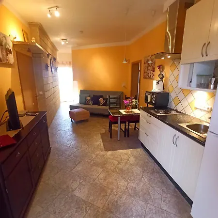 Casa Tamara Quiet Holiday Flat With Great Views Of The Mountains And The Sea La Cisnera